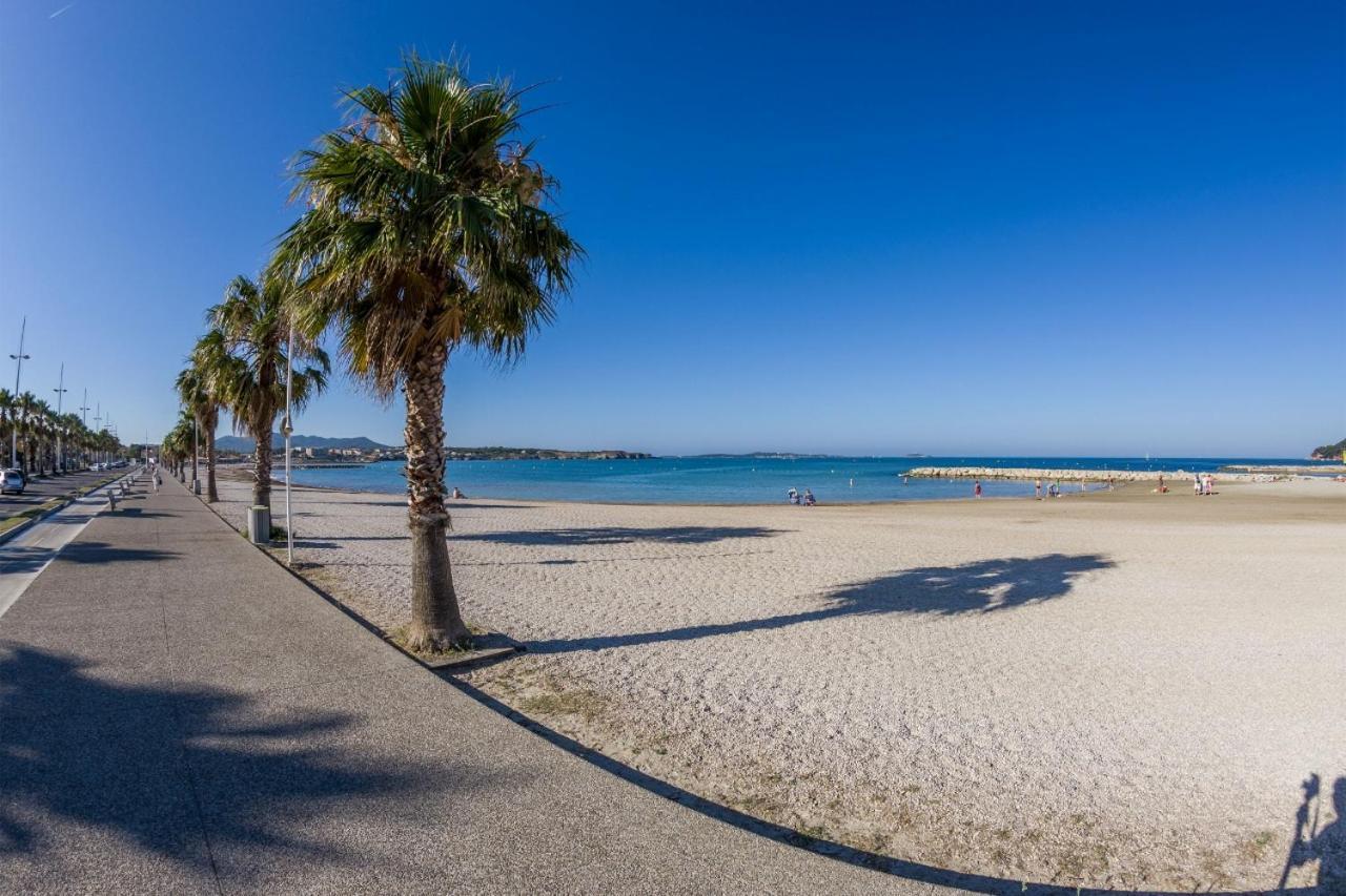 100 M De La Plage En Rdc Sanary-sur-Mer Extérieur photo